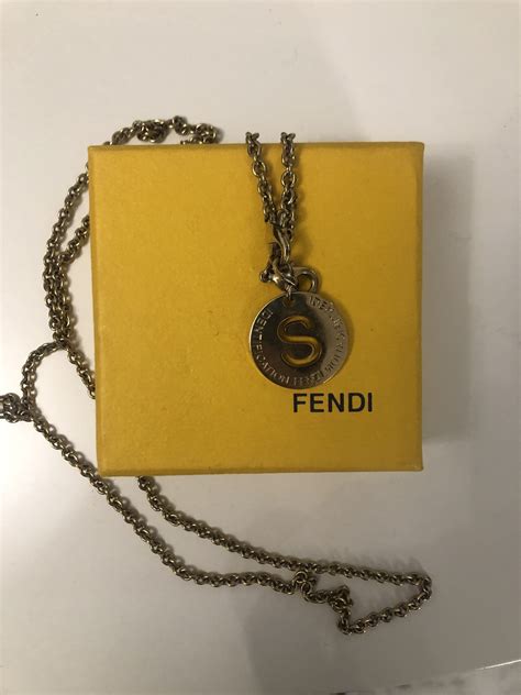 fendi collana